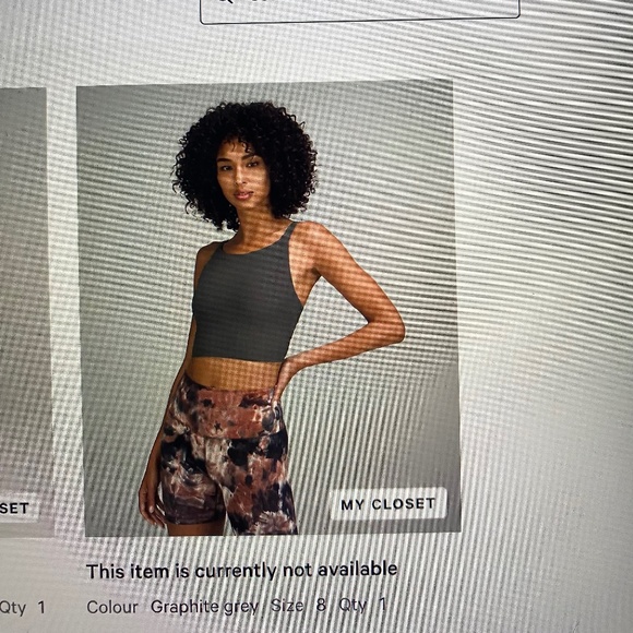 Lulu lemon sports bra - Picture 3 of 4